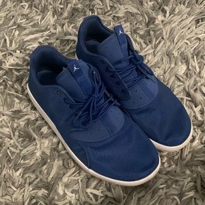 Navy Low Jordan eclipse